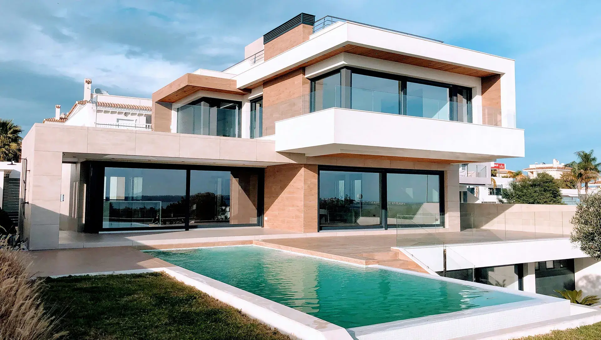 Render arquitectónico residencial de lujo utilizado en el sitio web inmobiliario de InMoon.